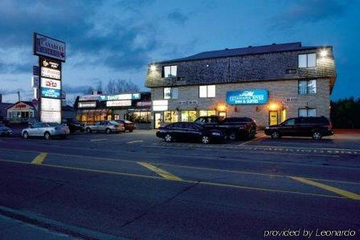 Petawawa River Inn & Suites Экстерьер фото